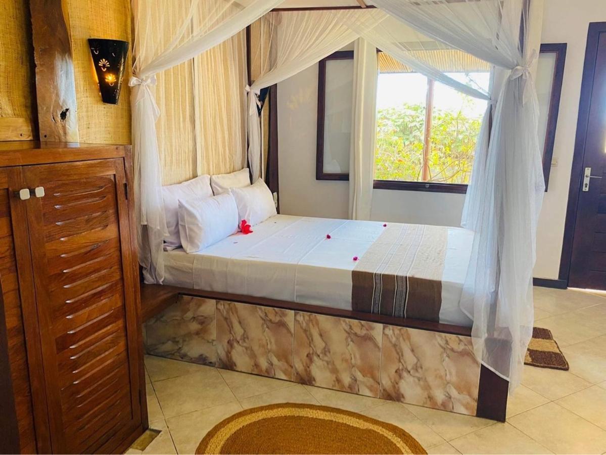 Le Jardin Exotique Hotel Antsiranana エクステリア 写真