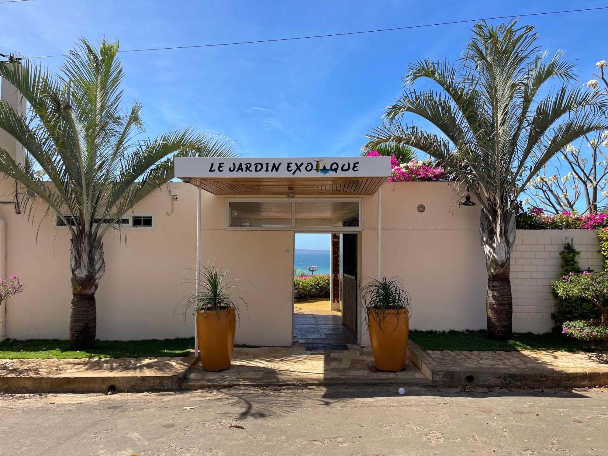 Le Jardin Exotique Hotel Antsiranana エクステリア 写真