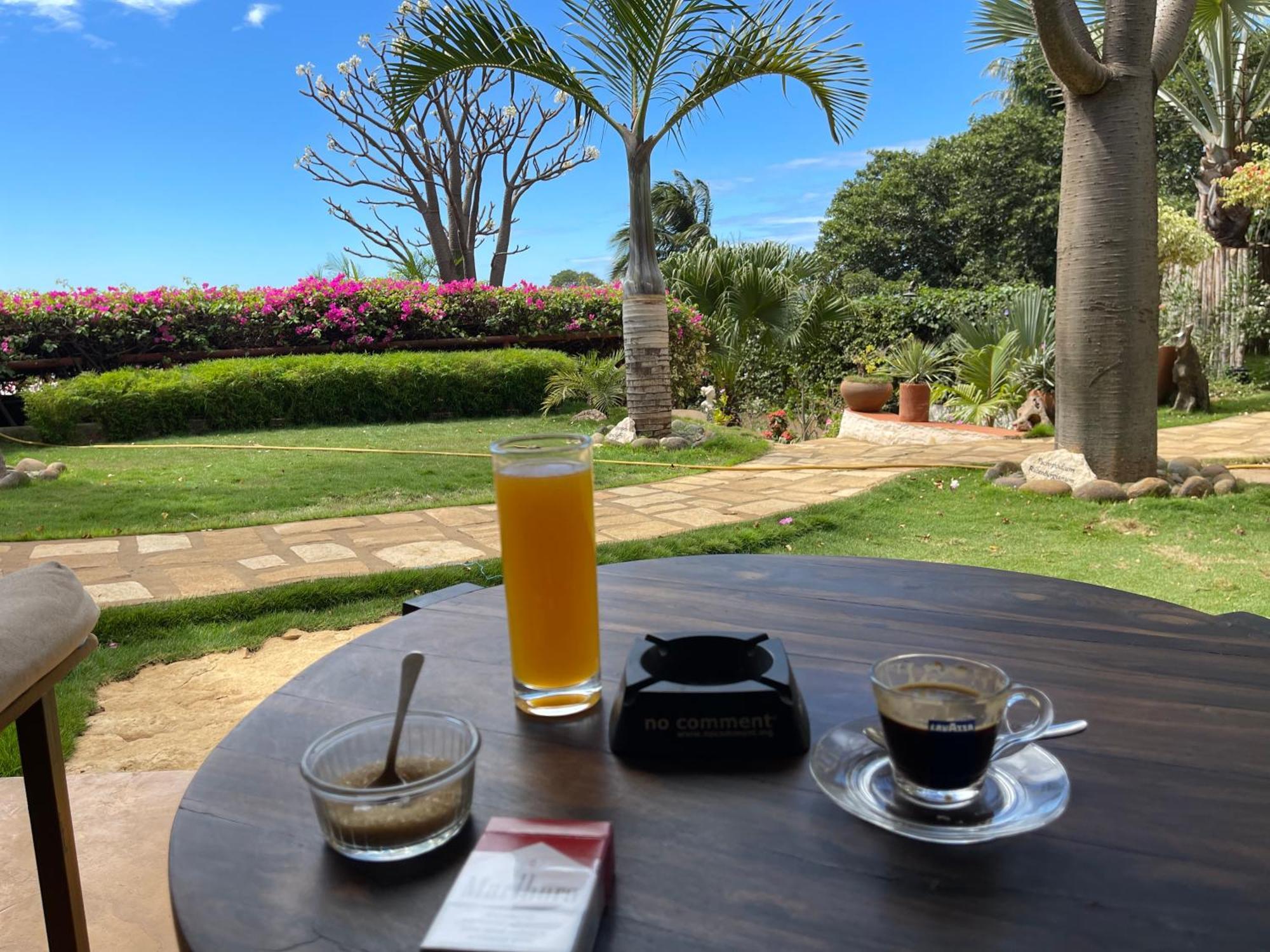 Le Jardin Exotique Hotel Antsiranana エクステリア 写真
