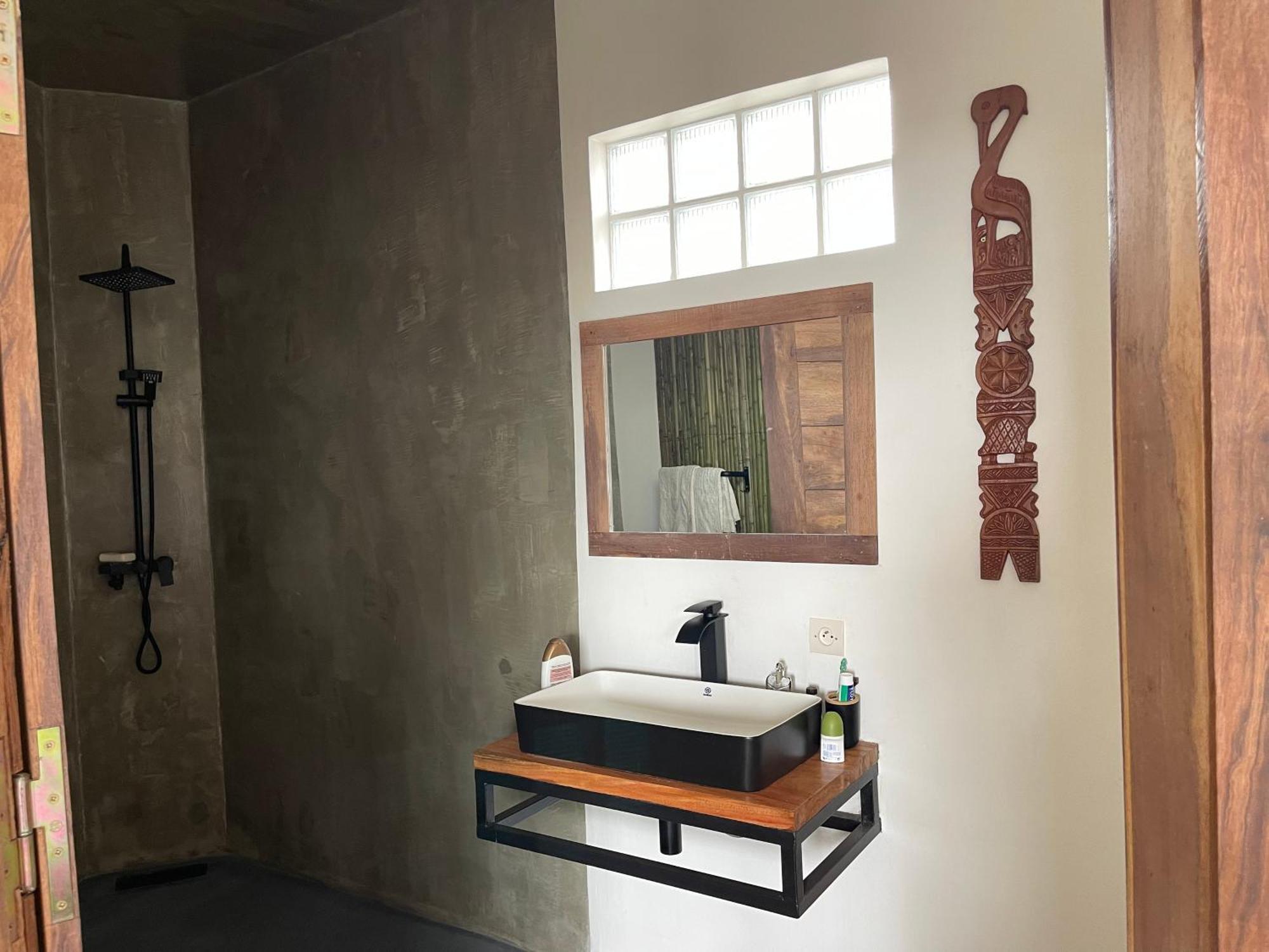 Le Jardin Exotique Hotel Antsiranana エクステリア 写真