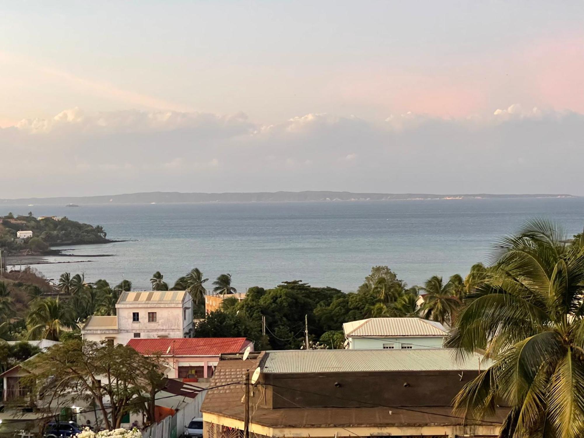 Le Jardin Exotique Hotel Antsiranana エクステリア 写真